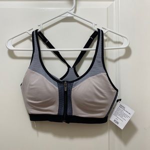 Knockout by Victoria’s Secret Front-Close Sports Bra 32D